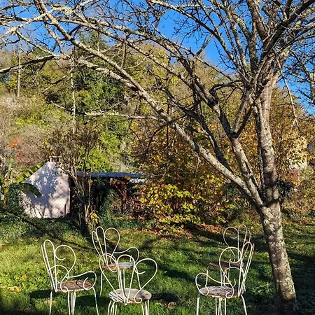 Сasa de vacaciones Maison Indépendante Près D'izaut-de-l'hôtel Avec Jardin *