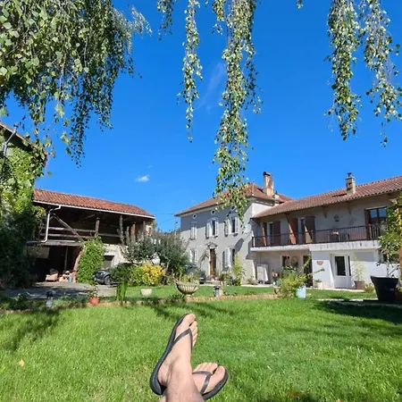 Tatil Evi Maison Independante Pres D'izaut-de-l'hotel Avec Jardin *